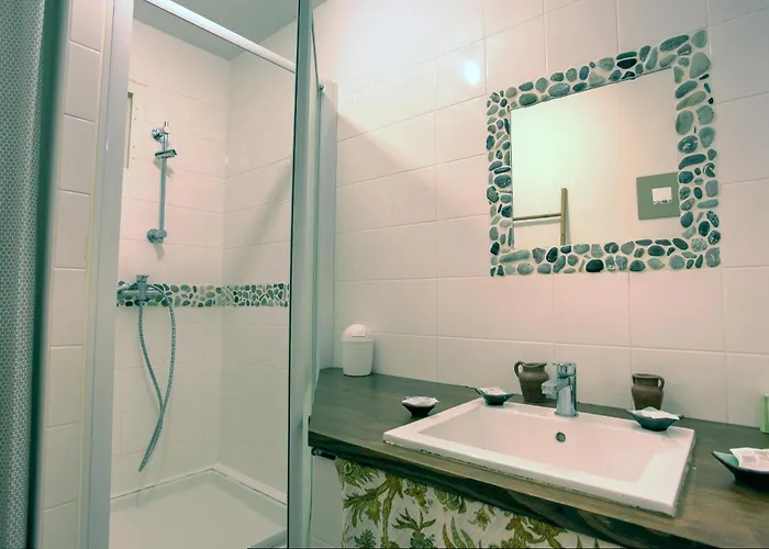 Les Oliviers Centuri-port